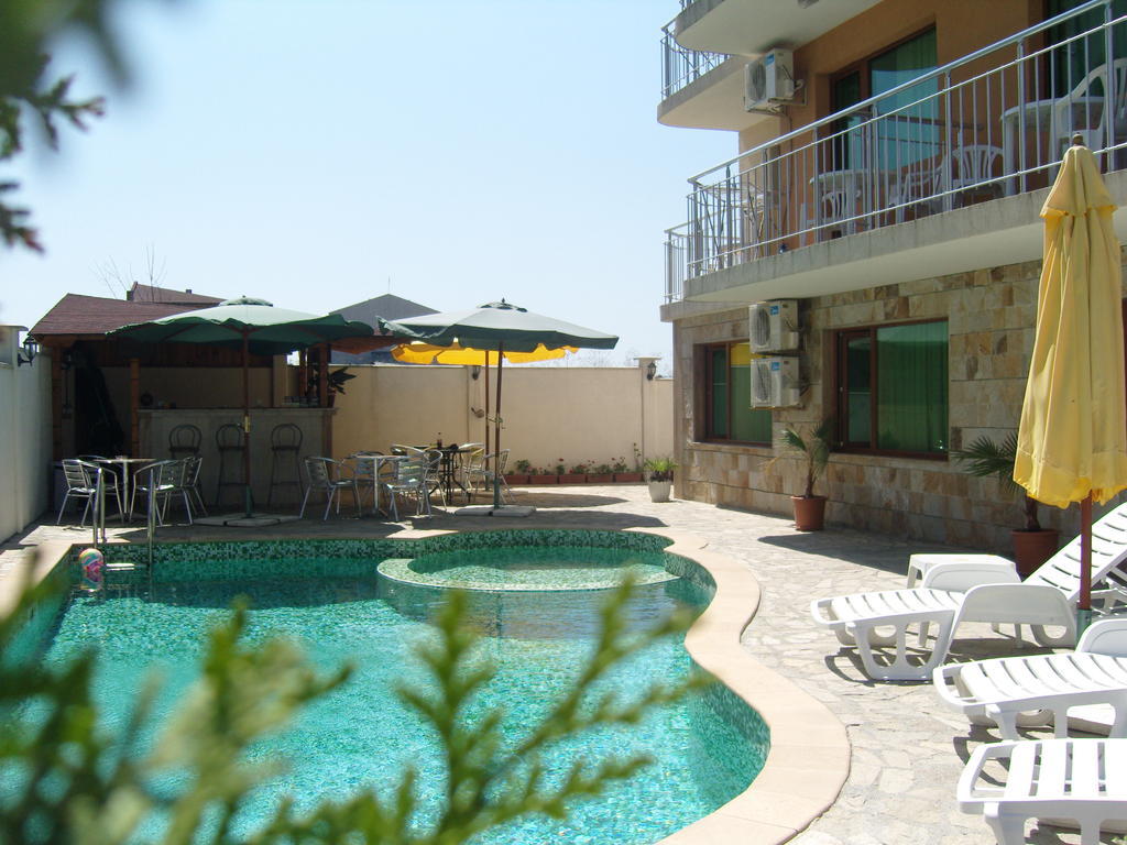 Family Hotel Primo Πριμόρσκο Εξωτερικό φωτογραφία